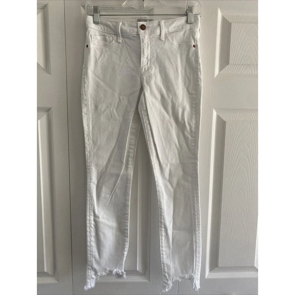 Abercrombie Harper Low Rise‎ Ankle Jeans Womens Size 2 White Raw Step Hem Denim